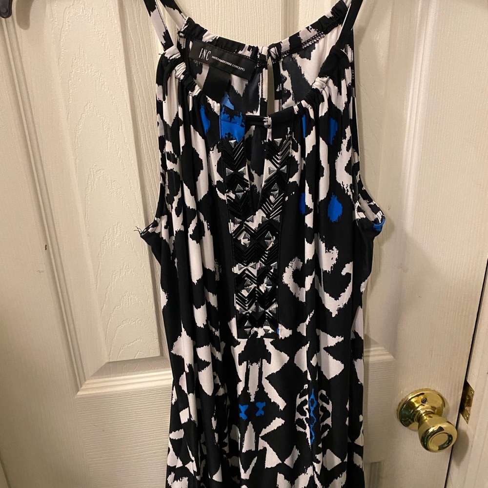 Dressy shirt medium